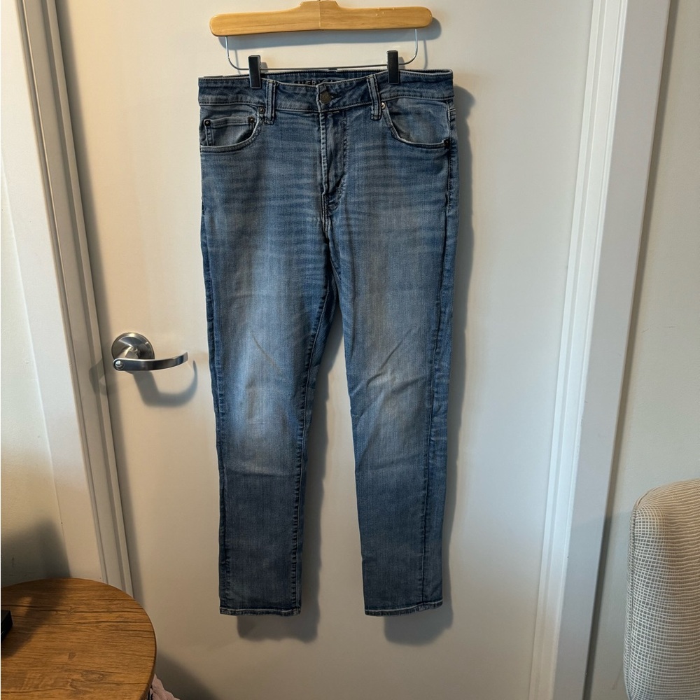 American Eagle Men’s Next Level Flex Slim Jeans | W: 32 | L: 32